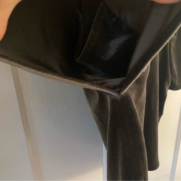 Madewell Velvet Flowy Top - Picture 3 of 4